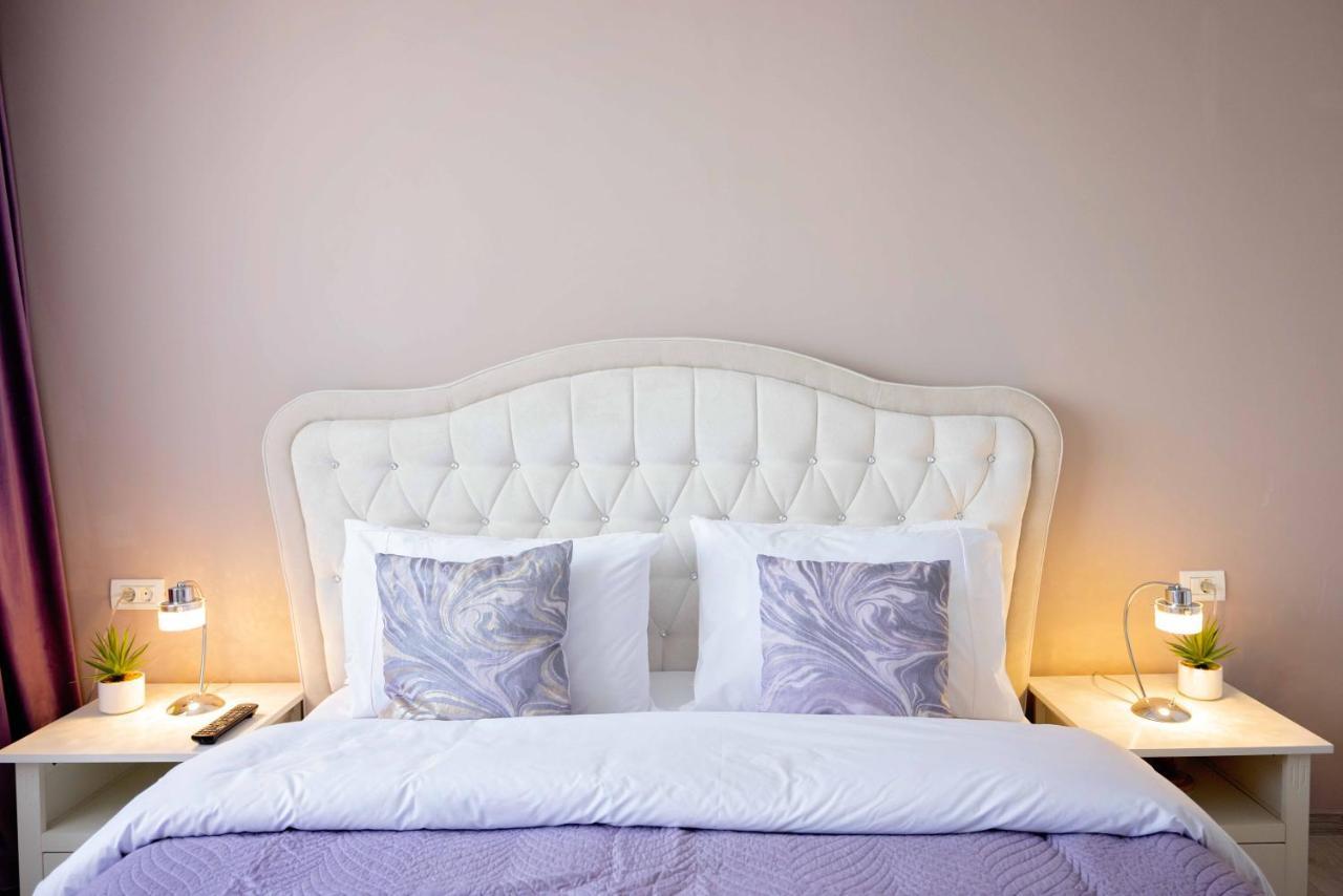 Joyful Apartment Timisoara Esterno foto