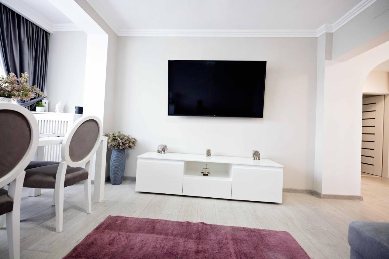 Joyful Apartment Timisoara Esterno foto