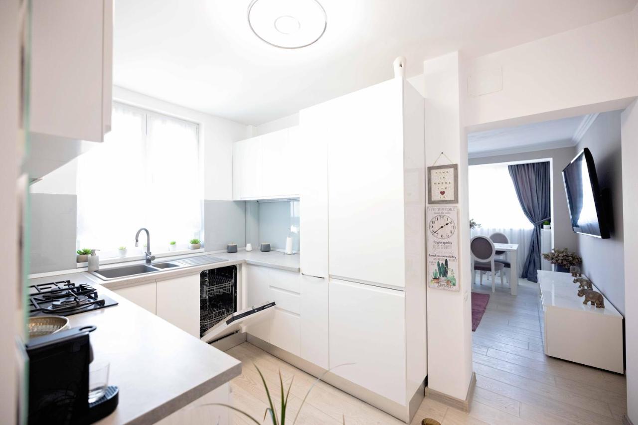 Joyful Apartment Timisoara Esterno foto