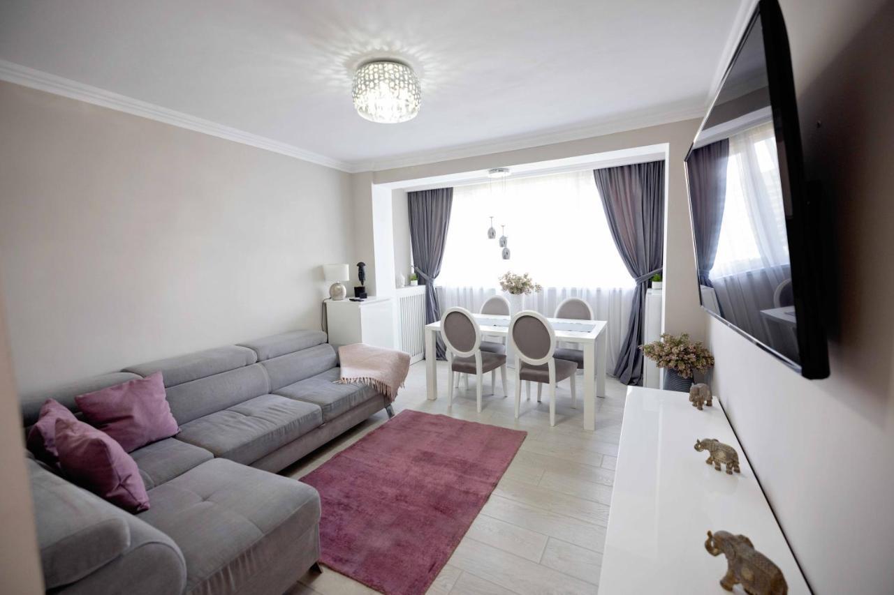 Joyful Apartment Timisoara Esterno foto