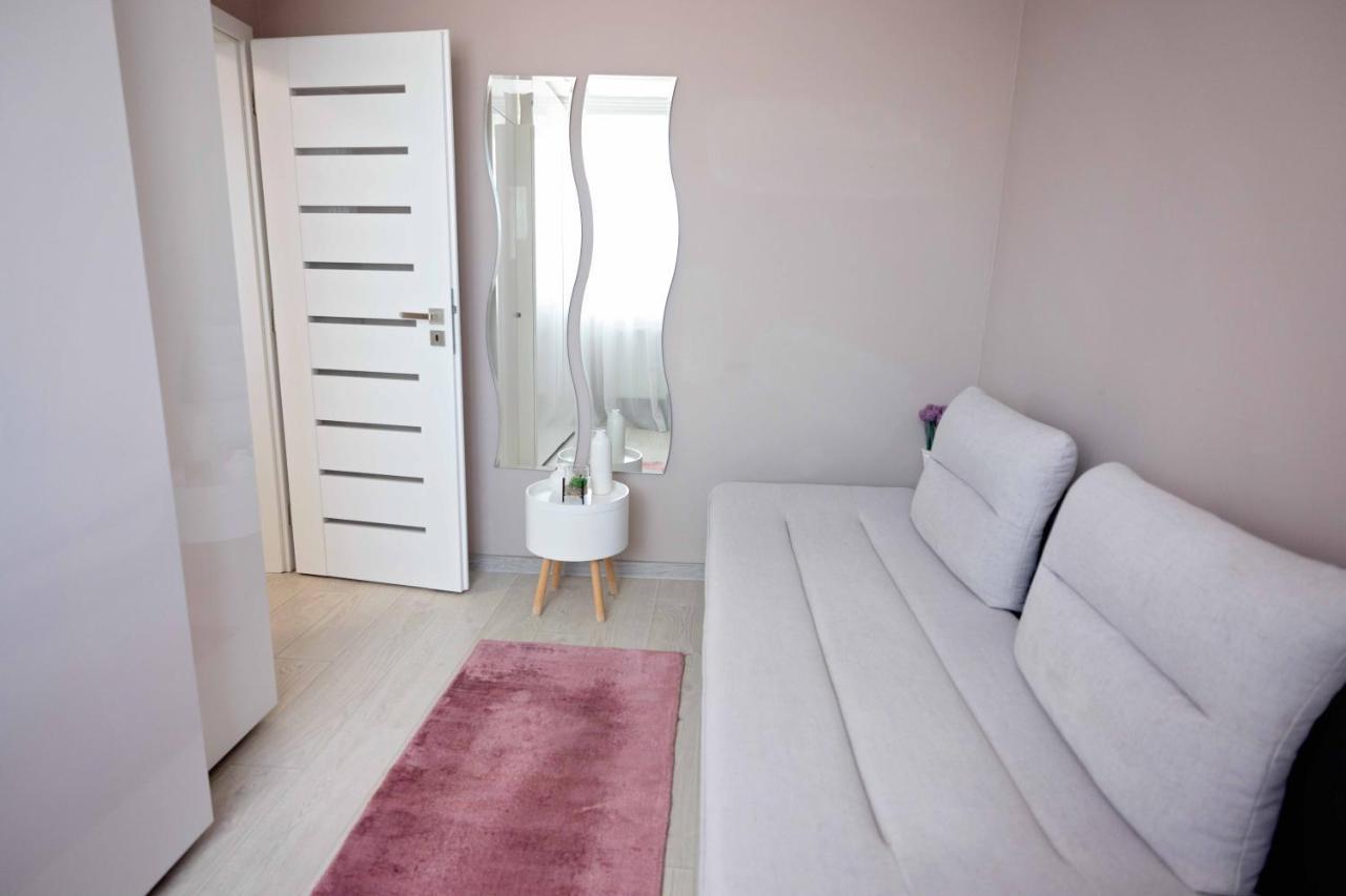 Joyful Apartment Timisoara Esterno foto