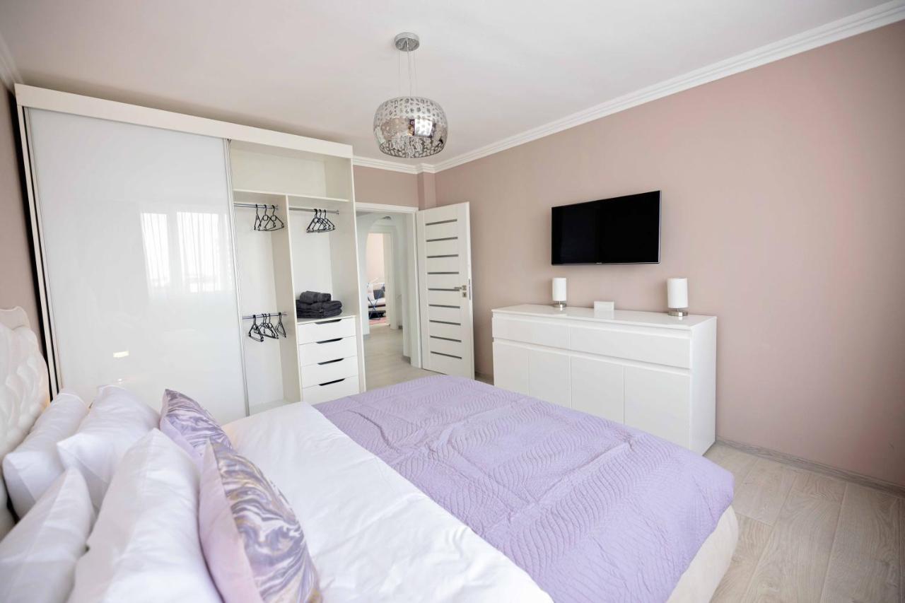 Joyful Apartment Timisoara Esterno foto